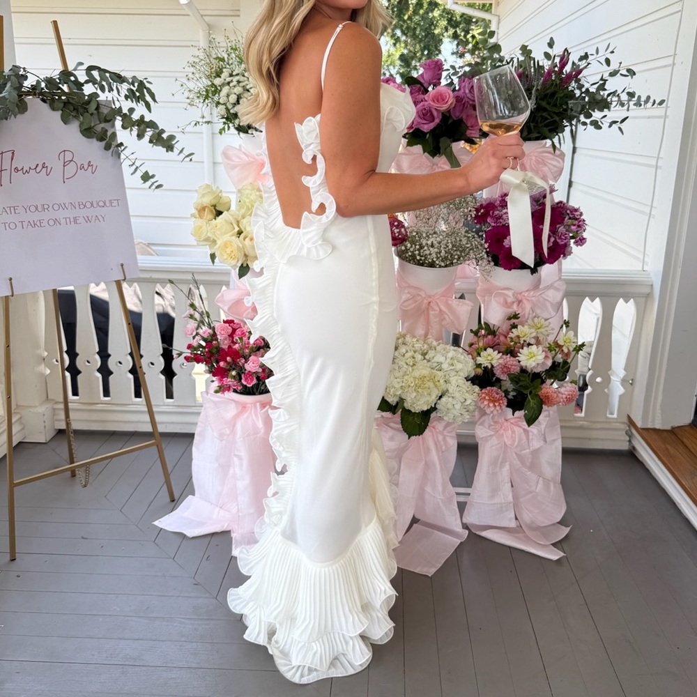 Cream Ruffle Backless Dress - Picture 6 of 7
